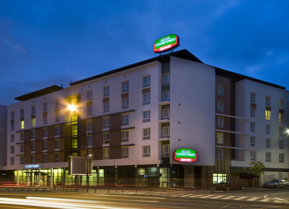 Hotel Courtyard By Marriott Paris Saint Denis Exterior foto